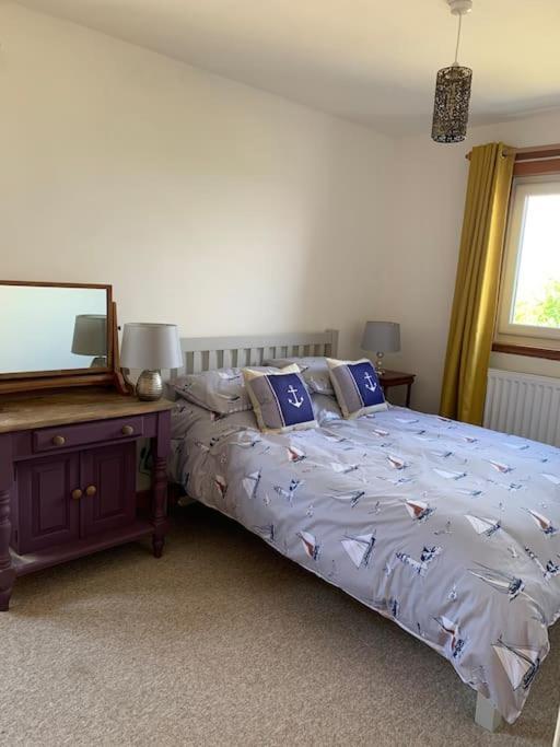 Cladach Cottage - Seafront Isle of Whithorn 外观 照片